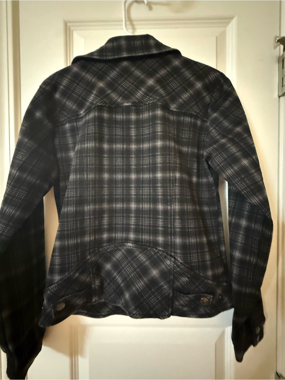 Liverpool Los Angeles Plaid Moto Jacket - Tartan-style plaid, Size Small - Picture 9 of 13
